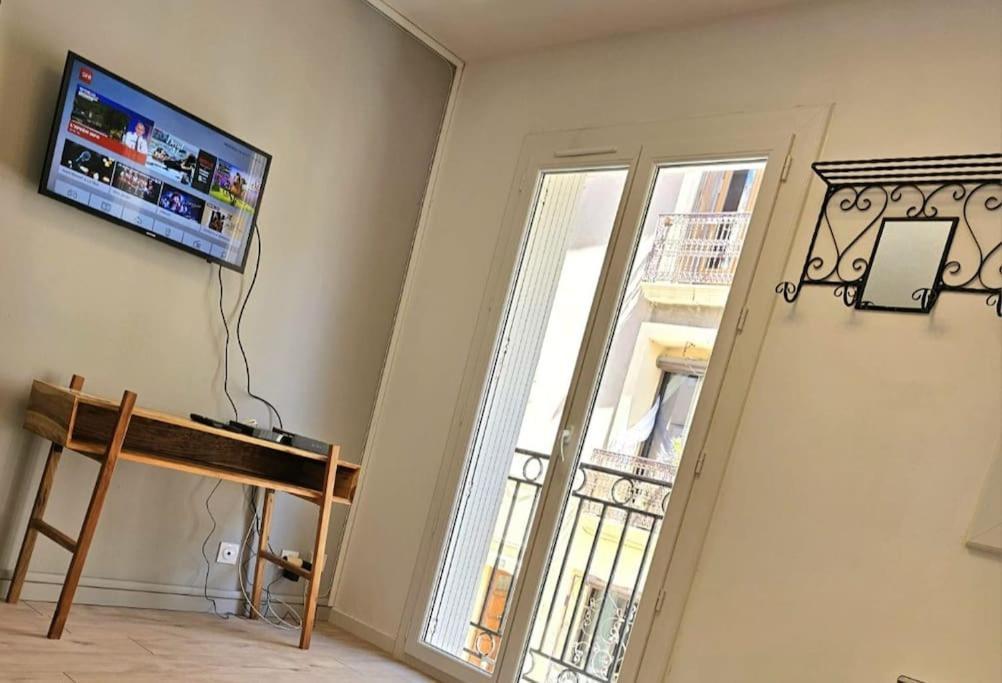 Le Calme A Deux Pas Du Port De Sete Apartamento Exterior foto