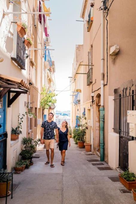 Le Calme A Deux Pas Du Port De Sete Apartamento Exterior foto